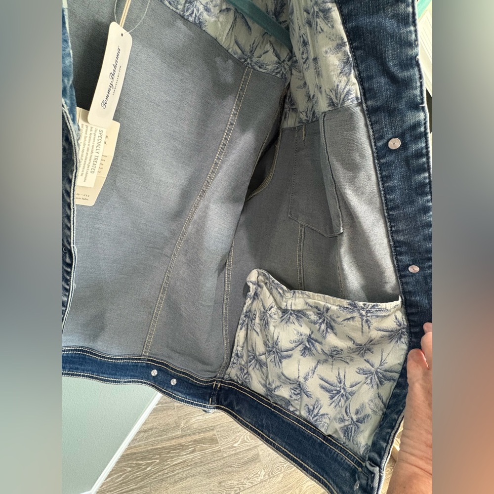 NWT Tommy Bahama Jean Jacket - Picture 4 of 5